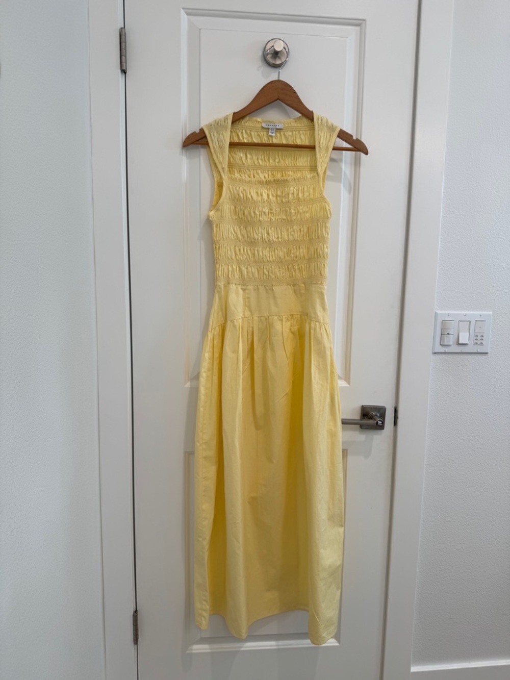 TOPSHOP SHIRRED BUST DROPPED WAIST MIDI POPLIN
DRESS IN BUTTERMILK US Sz 2 - Picture 5 of 12